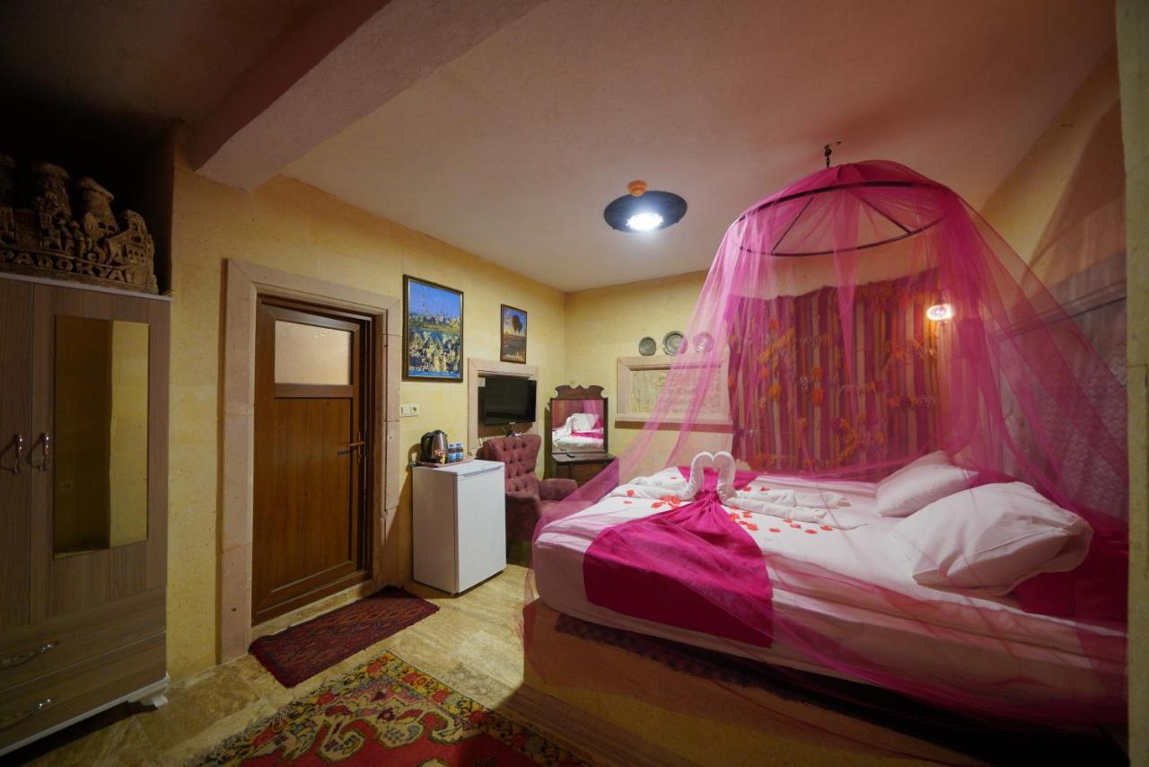 Lucky Luke Stone House Apartment Goreme Bagian luar foto