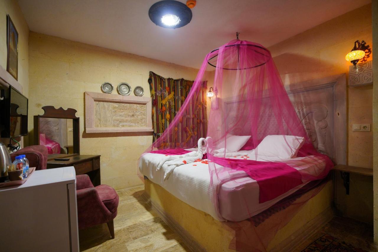 Lucky Luke Stone House Apartment Goreme Bagian luar foto