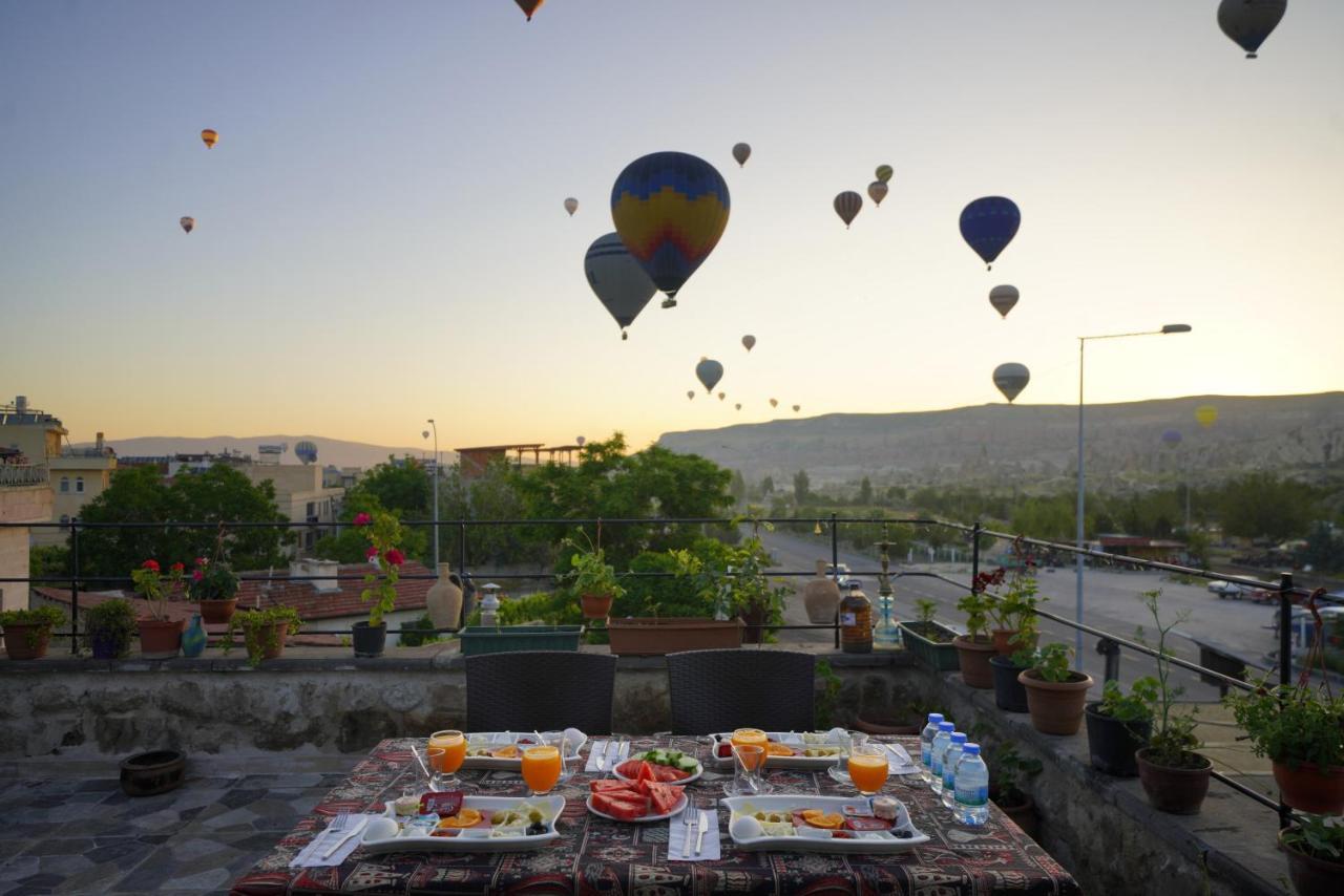 Lucky Luke Stone House Apartment Goreme Bagian luar foto