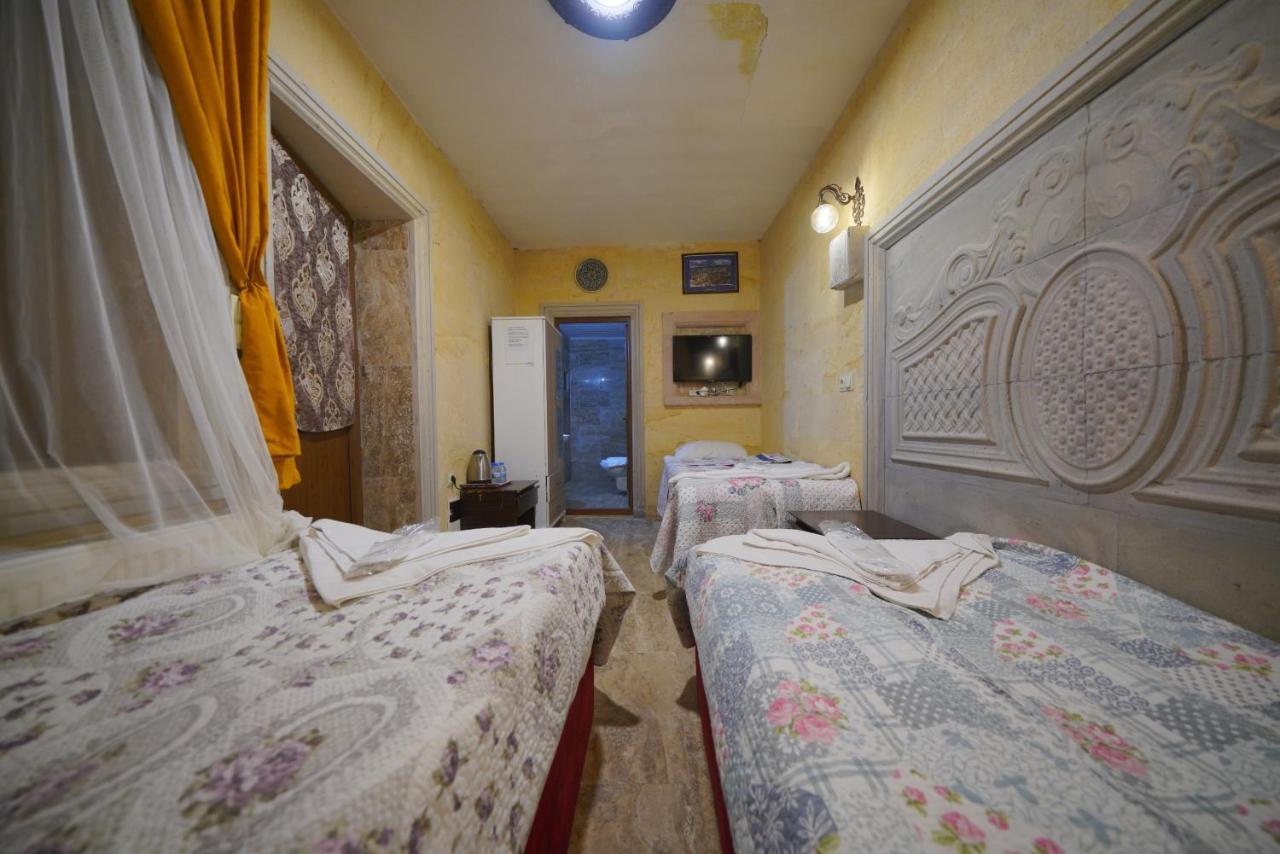 Lucky Luke Stone House Apartment Goreme Bagian luar foto