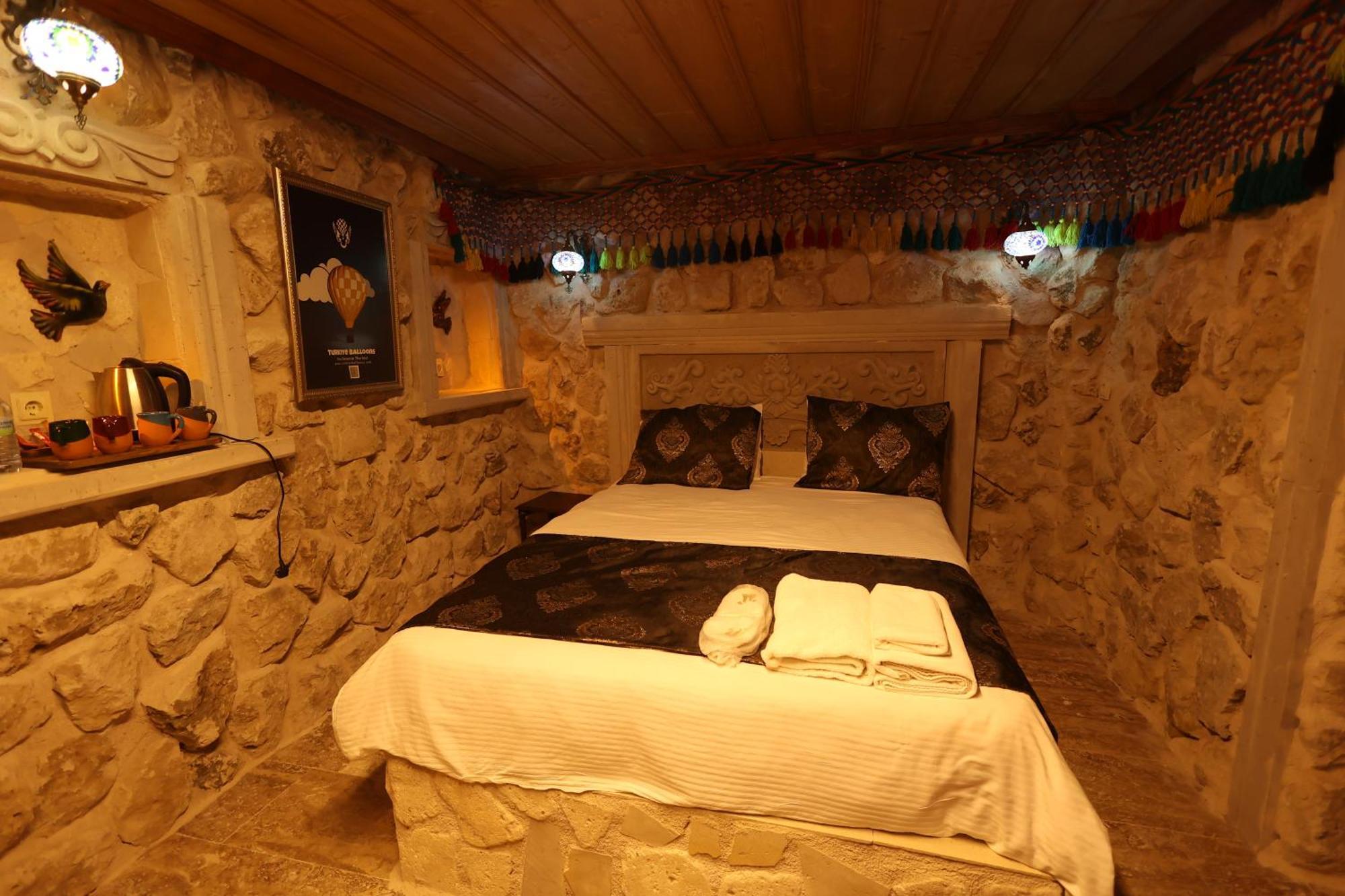 Lucky Luke Stone House Apartment Goreme Bagian luar foto