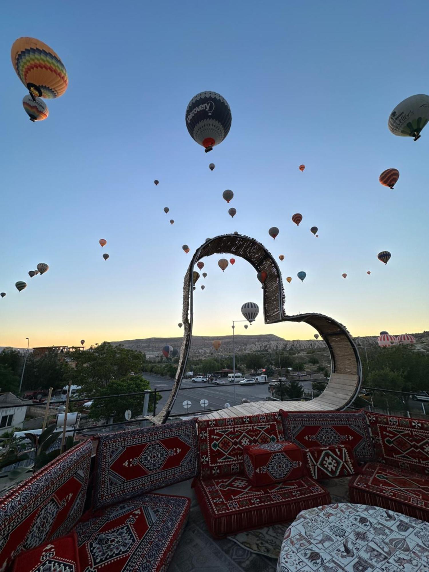 Lucky Luke Stone House Apartment Goreme Bagian luar foto