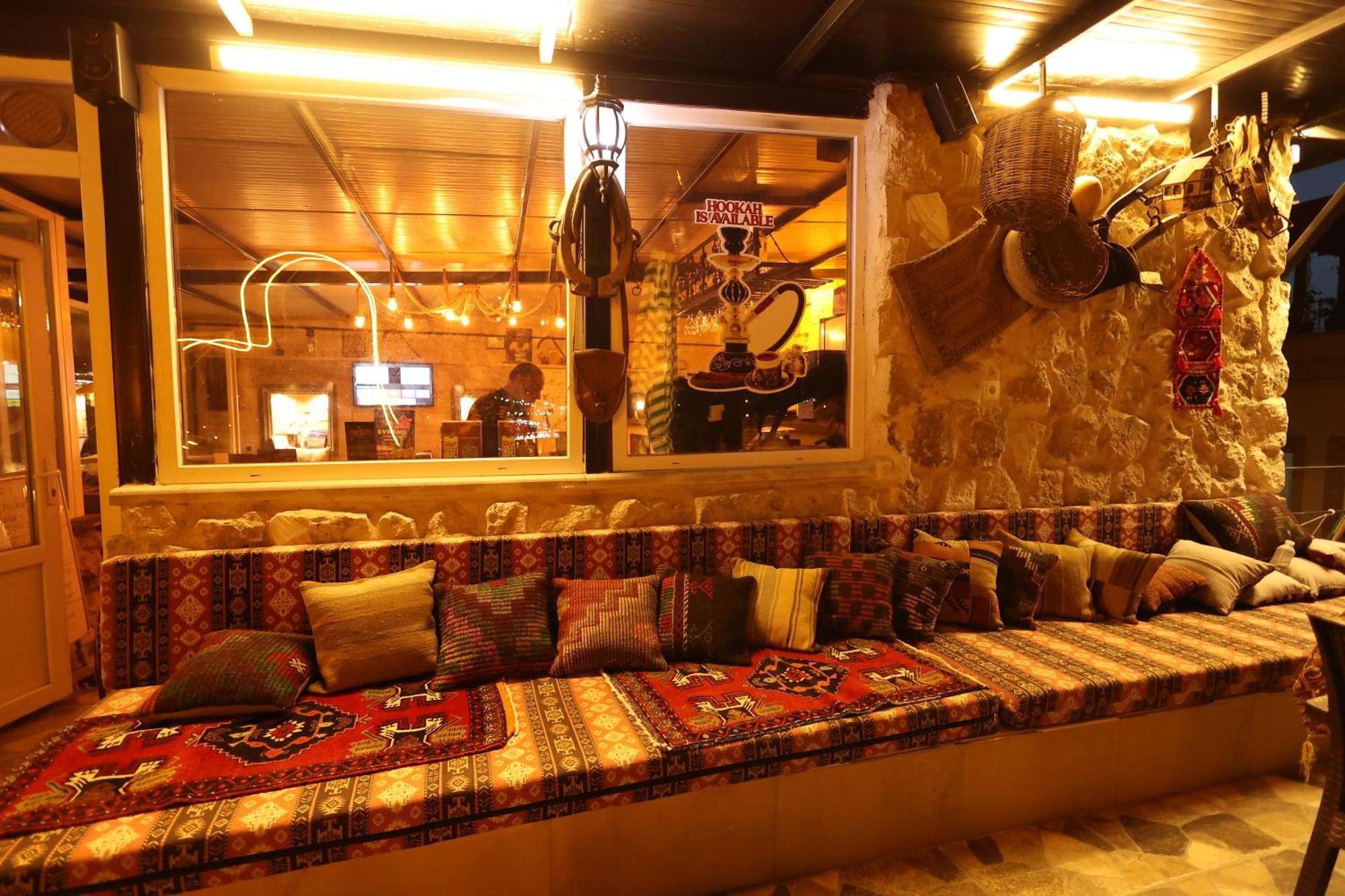 Lucky Luke Stone House Apartment Goreme Bagian luar foto