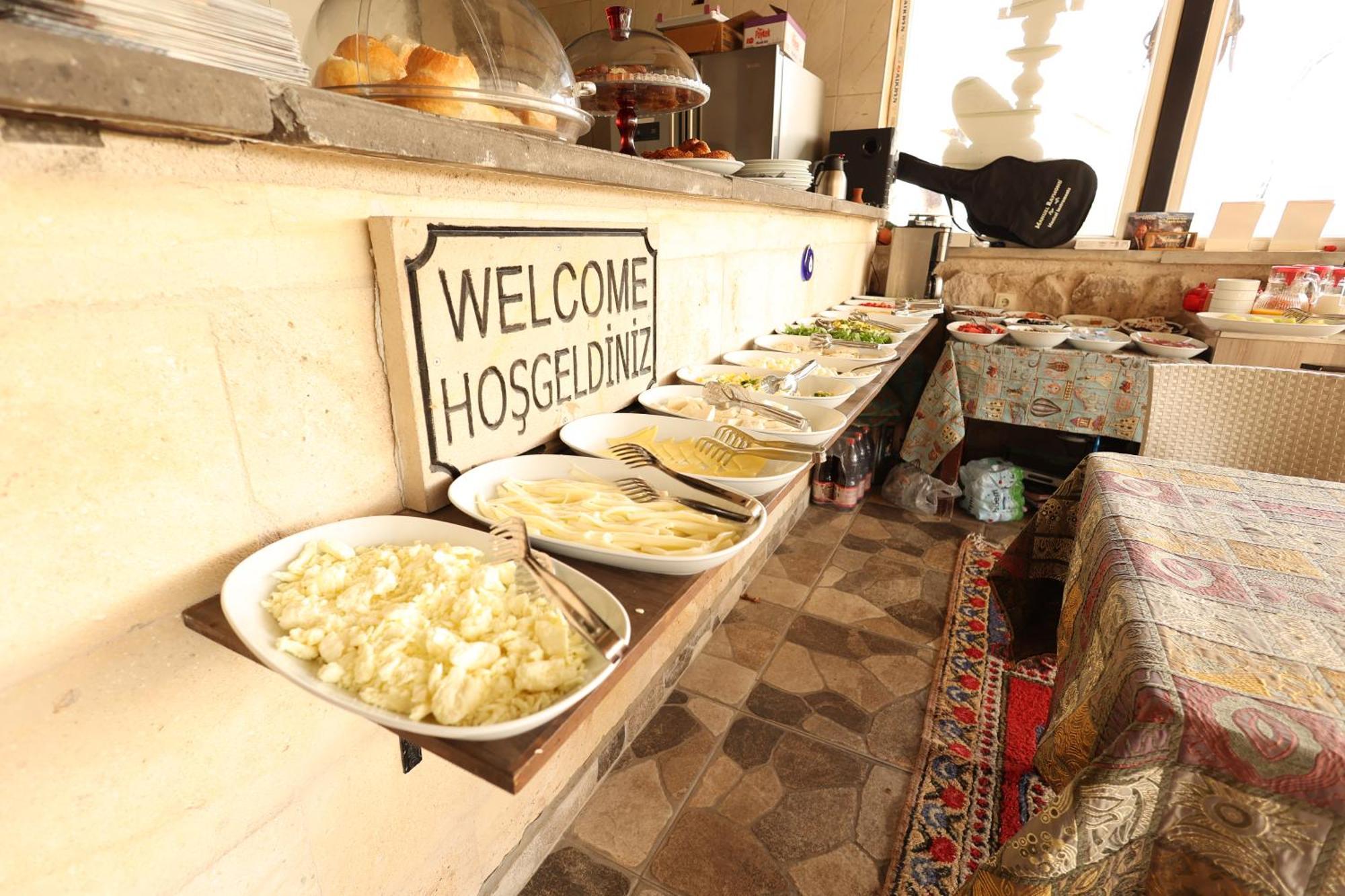 Lucky Luke Stone House Apartment Goreme Bagian luar foto